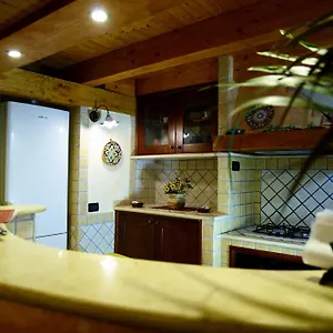 https://alla-corte-dei-ventimiglia.sicilyhotelsitaly.net
